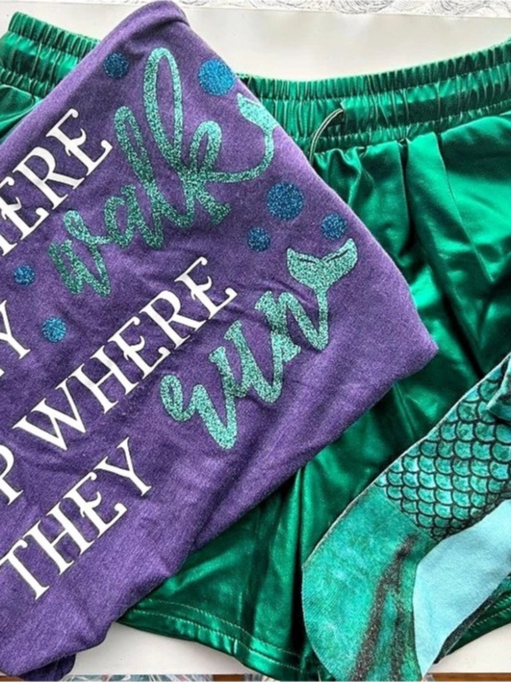 Green Athletic Shorts Set Size Medium Like New